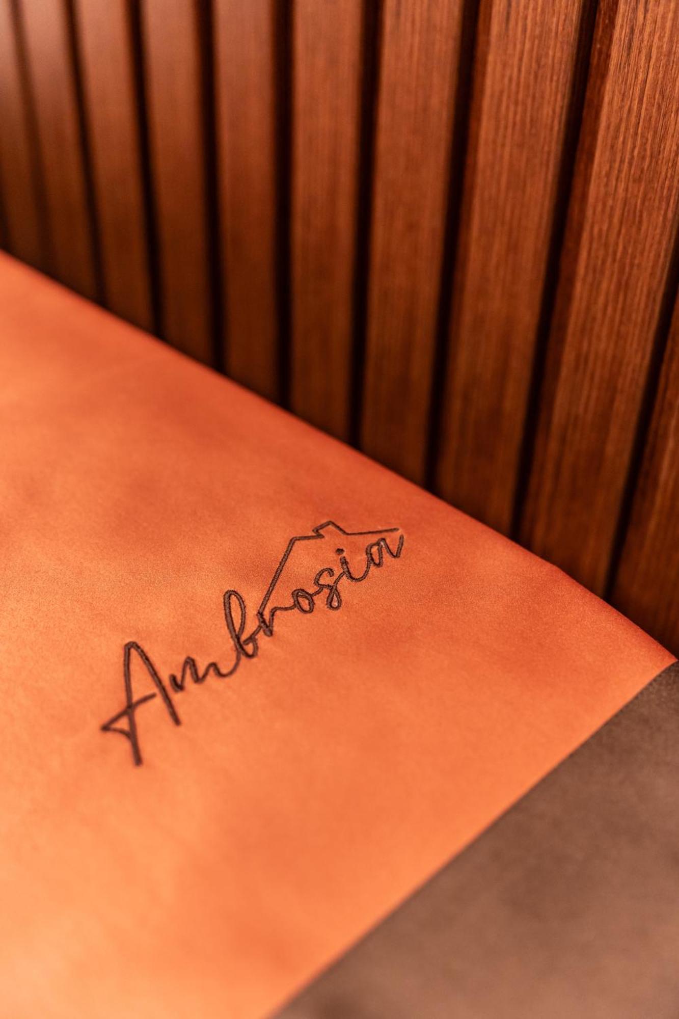 Ambrosia Room & Apartment Россано Экстерьер фото